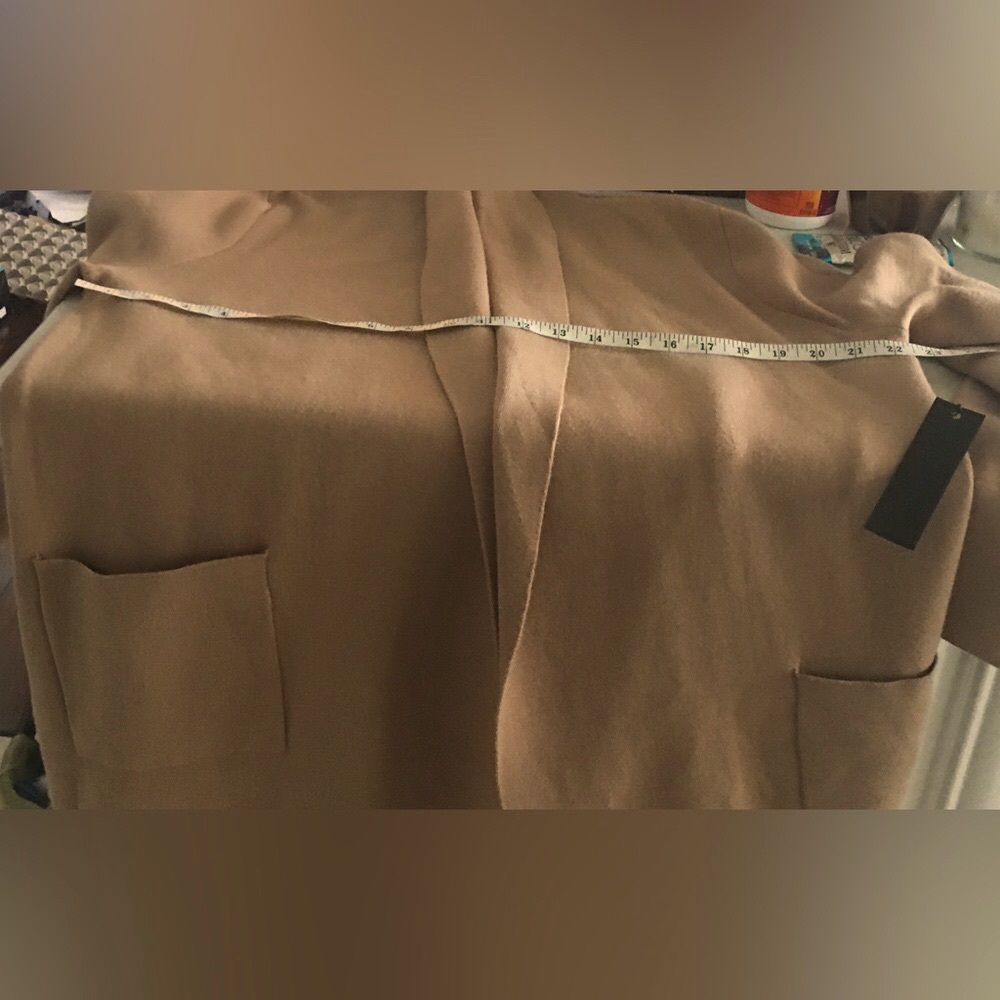 Brand new - Paul Costelloe XL with two pockets camel colour open front - Picture 8 of 10